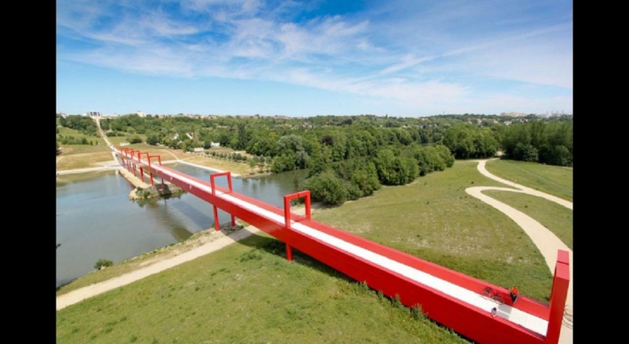 Delalauret Apartment _ Cergy Saint-Christophe Esterno foto